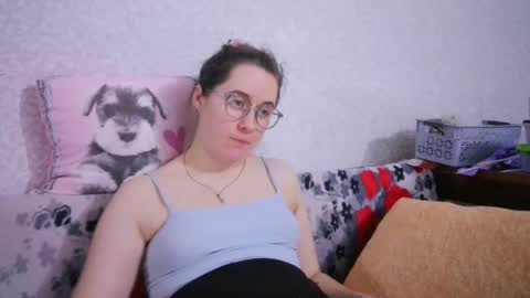 Snapshot of skyressie333 chatting on 02/16/25, 03:59 skyressie333 online show from 02/16/25, 03:59