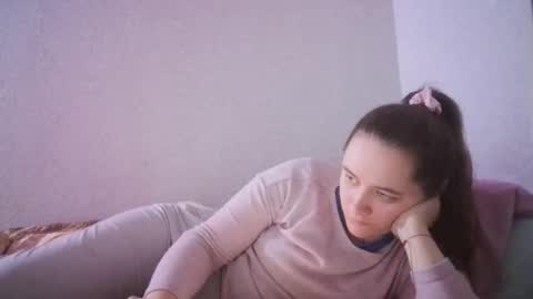 Snapshot of skyressie333 chatting on 02/24/25, 04:04 skyressie333 online show from 02/24/25, 04:04