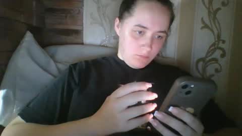 Snapshot of skyressie333 chatting on 10/05/25, 08:18 skyressie333 online show from 10/05/25, 08:18