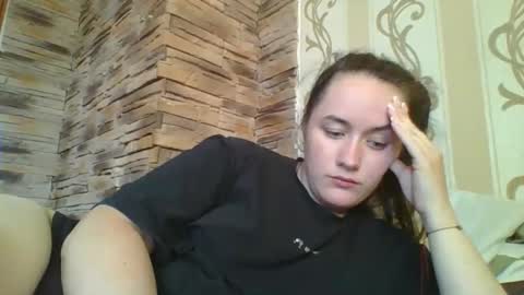 Snapshot of skyressie333 chatting on 10/06/25, 11:29 skyressie333 online show from 10/06/25, 11:29