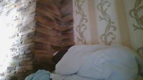 Snapshot of skyressie333 chatting on 10/07/25, 02:25 skyressie333 online show from 10/07/25, 02:25