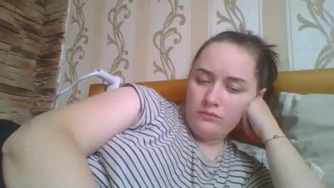 Snapshot of skyressie333 chatting on 12/15/25, 11:25 skyressie333 online show from 12/15/25, 11:25