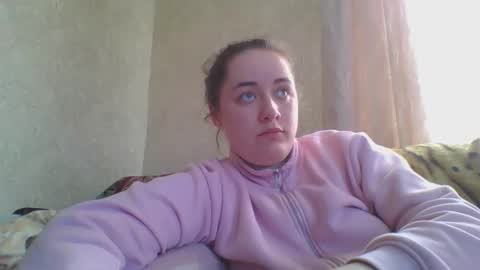 skyressie333 online show from 04/13/26, 07:03