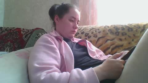 skyressie333 online show from 04/17/26, 07:00