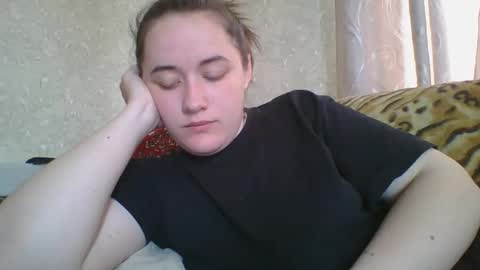 skyressie333 online show from 04/25/26, 07:22