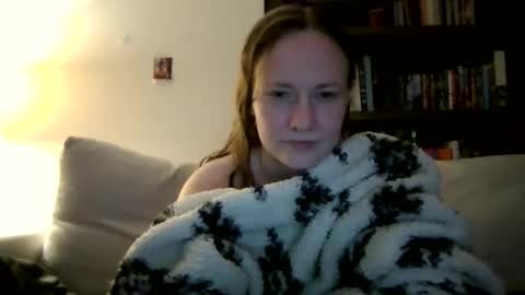 Snapshot of skywinters chatting on 05/09/26, 01:11 Sky Winters online show from 05/09/26, 01:11