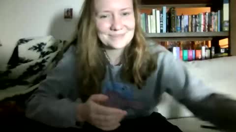 Snapshot of skywinters chatting on 05/31/26, 01:14 Sky Winters online show from 05/31/26, 01:14