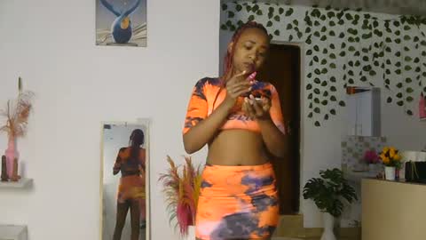 Snapshot of skyy_brown chatting on 06/20/26, 01:41 Bella online show from 06/20/26, 01:41