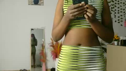 Snapshot of skyy_brown chatting on 07/05/26, 12:39 Bella online show from 07/05/26, 12:39