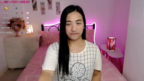 Snapshot of slave_amanda69 chatting on 12/20/24, 01:00 Queen Cyrine online show from 12/20/24, 01:00