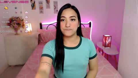 Snapshot of slave_amanda69 chatting on 12/23/24, 10:10 Queen Cyrine online show from 12/23/24, 10:10