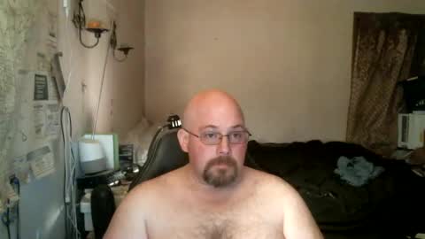 Snapshot of slavejim518 chatting on 02/16/25, 05:15 slavejim online show from 02/16/25, 05:15