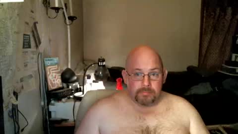 Snapshot of slavejim518 chatting on 04/04/26, 04:11 slavejim online show from 04/04/26, 04:11