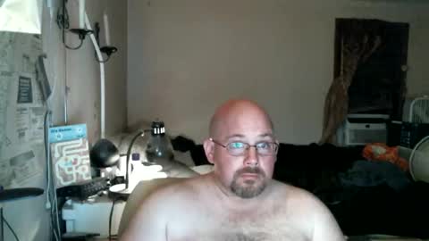Snapshot of slavejim518 chatting on 05/25/26, 04:29 slavejim online show from 05/25/26, 04:29