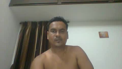 Snapshot of slaveqteguy chatting on 10/28/25, 05:15 slaveqteguy online show from 10/28/25, 05:15