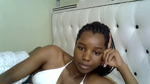Snapshot of sleciahsha chatting on 05/24/26, 11:37 sly online show from 05/24/26, 11:37