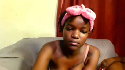 Snapshot of sleek_ass chatting on 03/12/25, 11:54 sleek_ass online show from 03/12/25, 11:54