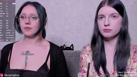 Hi We are Iva and Angela Nice to meet u 3 online show from 03/31/26, 07:58