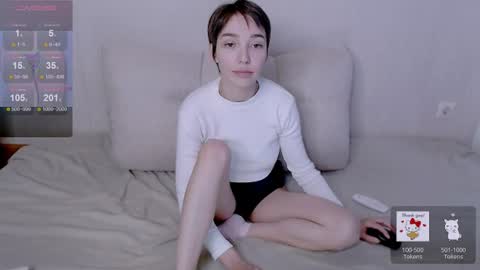 sleepy_ash_ online show from 06/17/26, 01:34