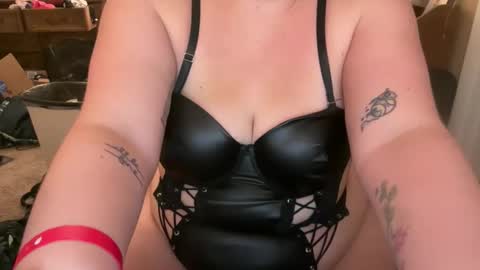 sleepyangel222 online show from 10/19/25, 07:09