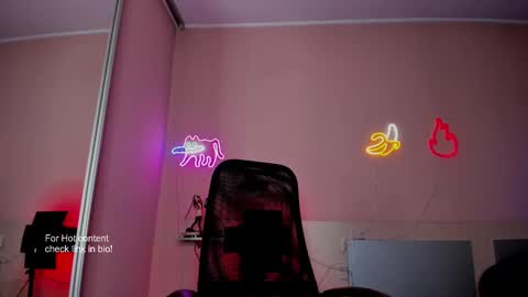 Slemgem Amy  friends online show from 02/09/25, 08:24