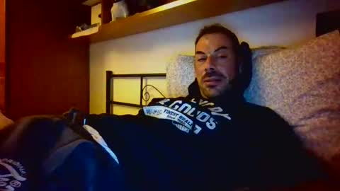 slevin online show from 12/17/25, 06:03