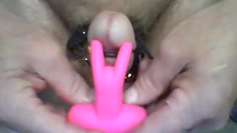 Snapshot of slickdog58 chatting on 06/24/26, 11:37 slickdog58 online show from 06/24/26, 11:37