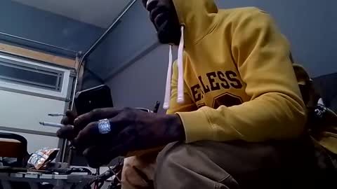 Snapshot of slickerthan12 chatting on 02/09/25, 01:22 BBC Hanging online show from 02/09/25, 01:22