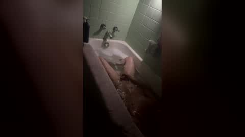 slicknick1988 online show from 04/12/26, 08:30