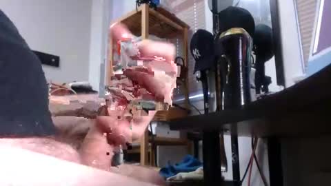 sliderguy699 online show from 01/19/25, 01:01