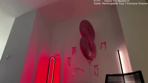 Snapshot of slilith chatting on 03/14/26, 03:28 Your Lilith online show from 03/14/26, 03:28