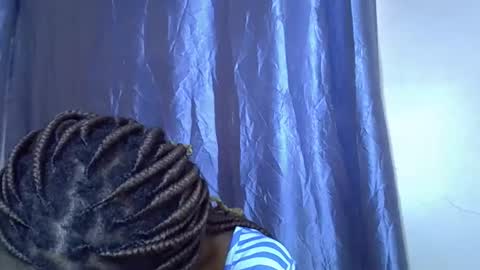 Alicia online show from 12/14/25, 07:03