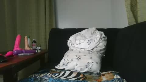 becky online show from 11/27/25, 02:02