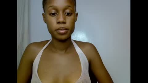 Snapshot of slim_candy12 chatting on 06/22/26, 07:44 Lily online show from 06/22/26, 07:44