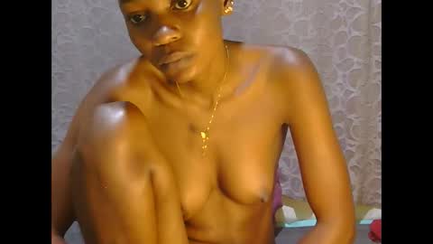 slim_girl01 online show from 09/26/25, 07:56