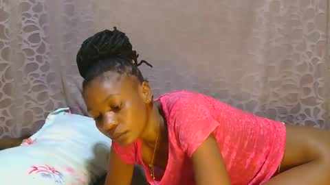 slim_girl01 online show from 11/24/25, 07:41