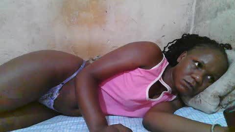 Snapshot of slim_girl3 chatting on 07/10/26, 10:18 slim_girl3 online show from 07/10/26, 10:18