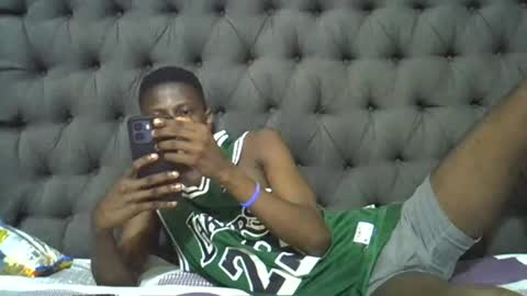 Snapshot of slim_long01 chatting on 06/14/26, 07:43 slim long01 online show from 06/14/26, 07:43