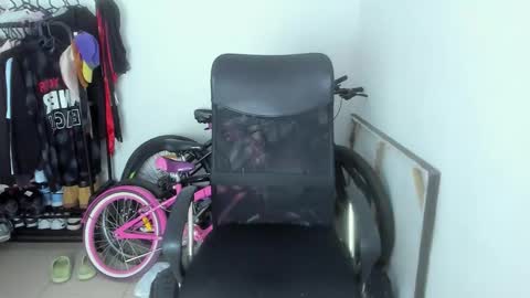 Snapshot of slim_master12 chatting on 05/04/26, 06:53 slim_master12 online show from 05/04/26, 06:53
