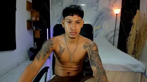 Snapshot of slim_master12 chatting on 05/18/26, 03:24 slim_master12 online show from 05/18/26, 03:24