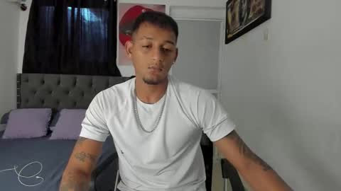 Snapshot of slim_master12 chatting on 05/21/26, 09:22 slim_master12 online show from 05/21/26, 09:22