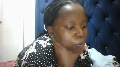 slim_petite_ebony online show from 01/13/26, 05:40