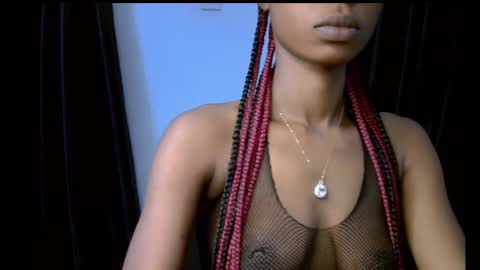 Snapshot of slim_petitqueen chatting on 11/16/25, 06:41 Alice online show from 11/16/25, 06:41