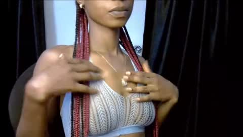 Snapshot of slim_petitqueen chatting on 11/20/25, 07:46 Alice online show from 11/20/25, 07:46