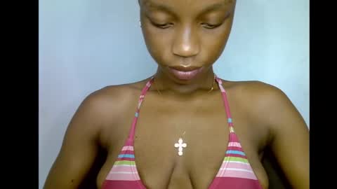 Snapshot of slim_petitqueen chatting on 01/09/26, 09:45 Alice online show from 01/09/26, 09:45