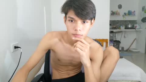 Snapshot of slim_sensation chatting on 05/25/26, 02:01 slim_sensation online show from 05/25/26, 02:01