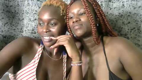 slimandthick1 online show from 10/21/25, 12:28