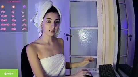 Snapshot of slimbaby69 chatting on 02/20/25, 08:14 Ivi online show from 02/20/25, 08:14