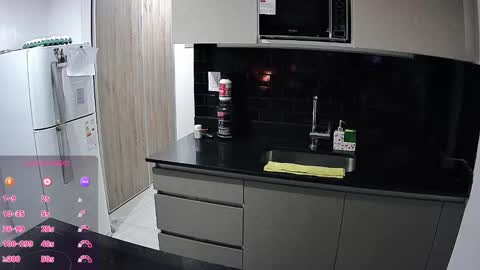 Snapshot of slimbaby69 chatting on 03/10/25, 02:28 Ivi online show from 03/10/25, 02:28