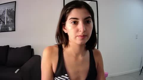 Snapshot of slimbaby69 chatting on 03/11/25, 02:29 Ivi online show from 03/11/25, 02:29